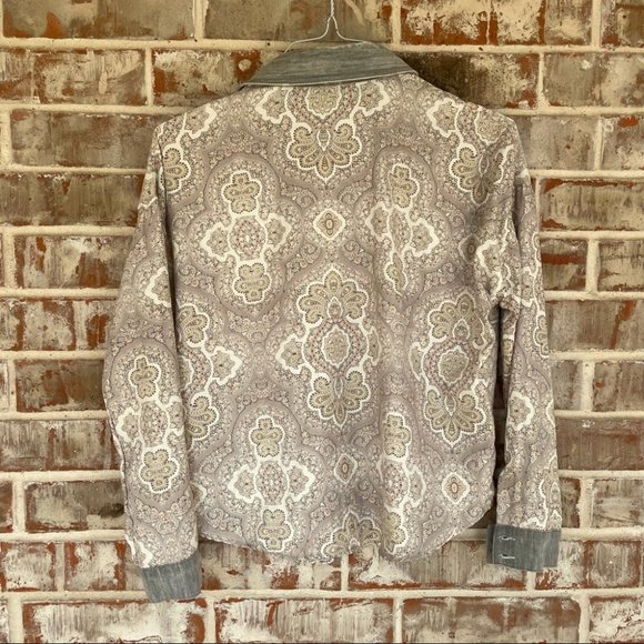 Free People Center Front Paisley Denim Pocket Silky Button Down oversized top XS - Picture 4 of 13